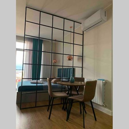 Geverse Apartment Batum Dış mekan fotoğraf